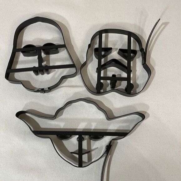 Starwars pancake molds  - Picture 1 of 2